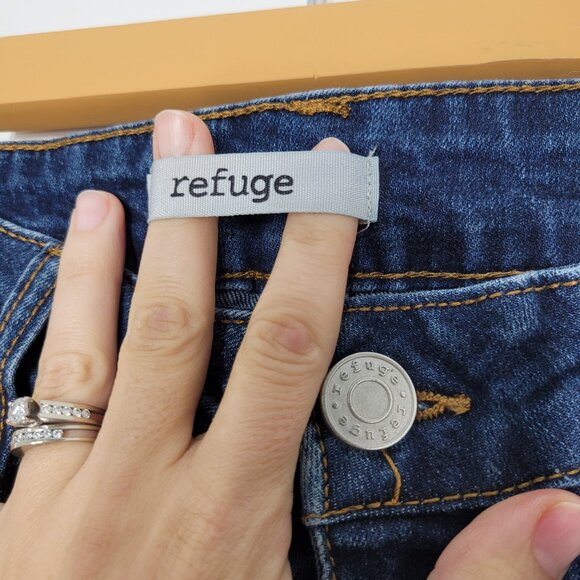 Refuge Women's Blue Denim Distressed Mid Rise Front Zipper Casual Skinny Jeans - Picture 6 of 12